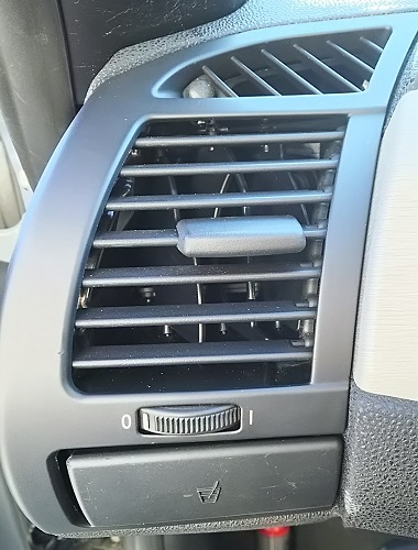 エアコンの吹き出し口